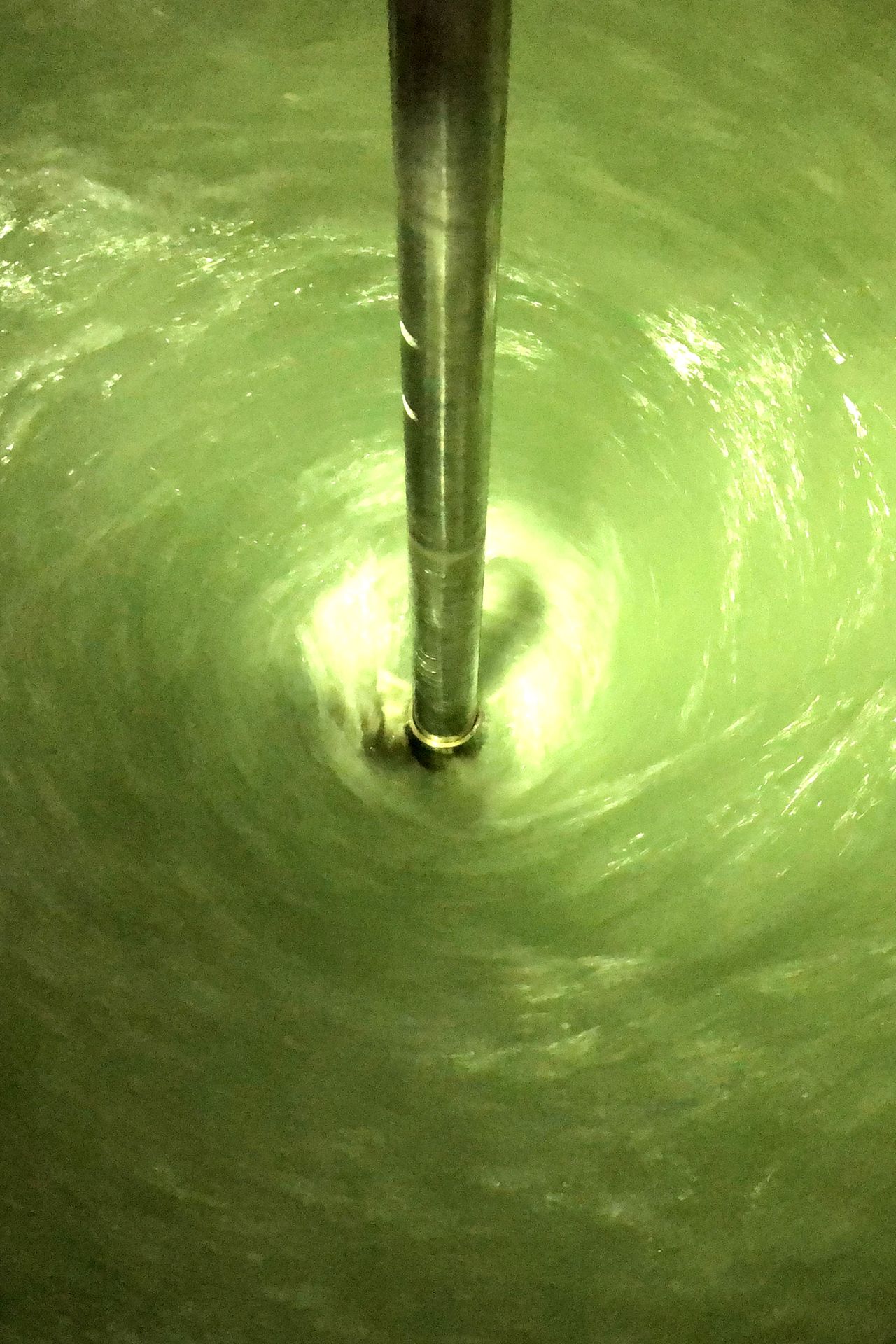 การไหลภายในถังผสมที่ออกแบบโดย MISCIBLE
